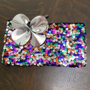 Brand new Mac holiday makeup bag